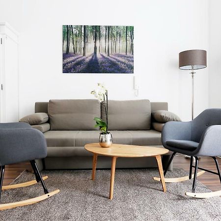 Droy By Rockchair Apartments L Superhost Status L 2 Bedroom Boxspringbeds Next To Center "Kurfuerstendamm" - Cozy Family & Business Flair Welcomes You! 베를린 외부 사진