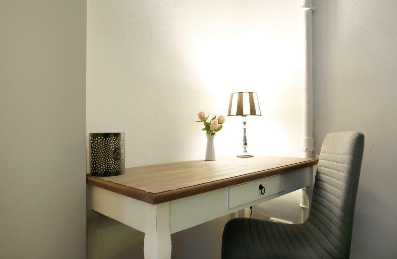Droy By Rockchair Apartments L Superhost Status L 2 Bedroom Boxspringbeds Next To Center "Kurfuerstendamm" - Cozy Family & Business Flair Welcomes You! 베를린 외부 사진