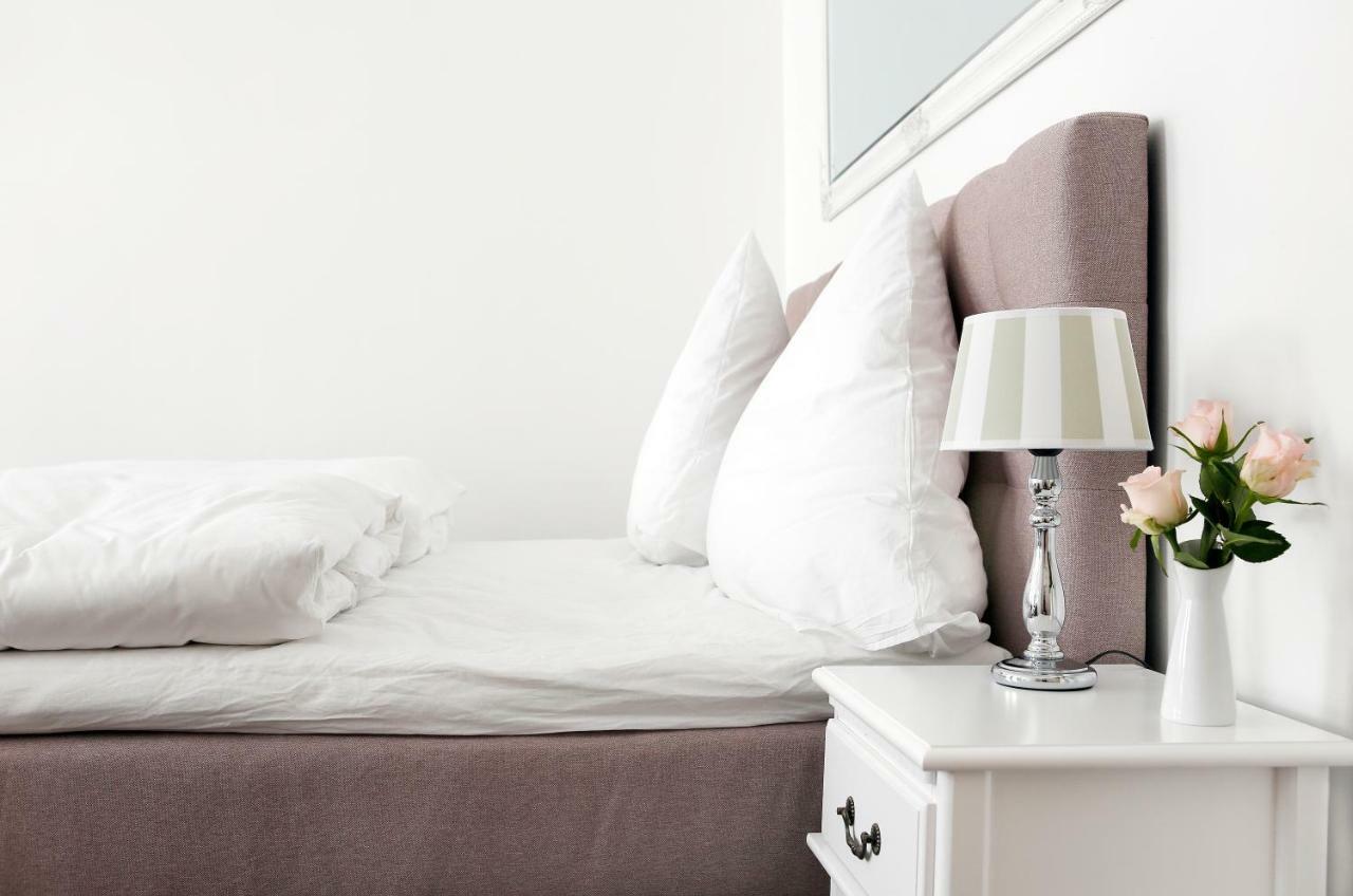 Droy By Rockchair Apartments L Superhost Status L 2 Bedroom Boxspringbeds Next To Center "Kurfuerstendamm" - Cozy Family & Business Flair Welcomes You! 베를린 외부 사진