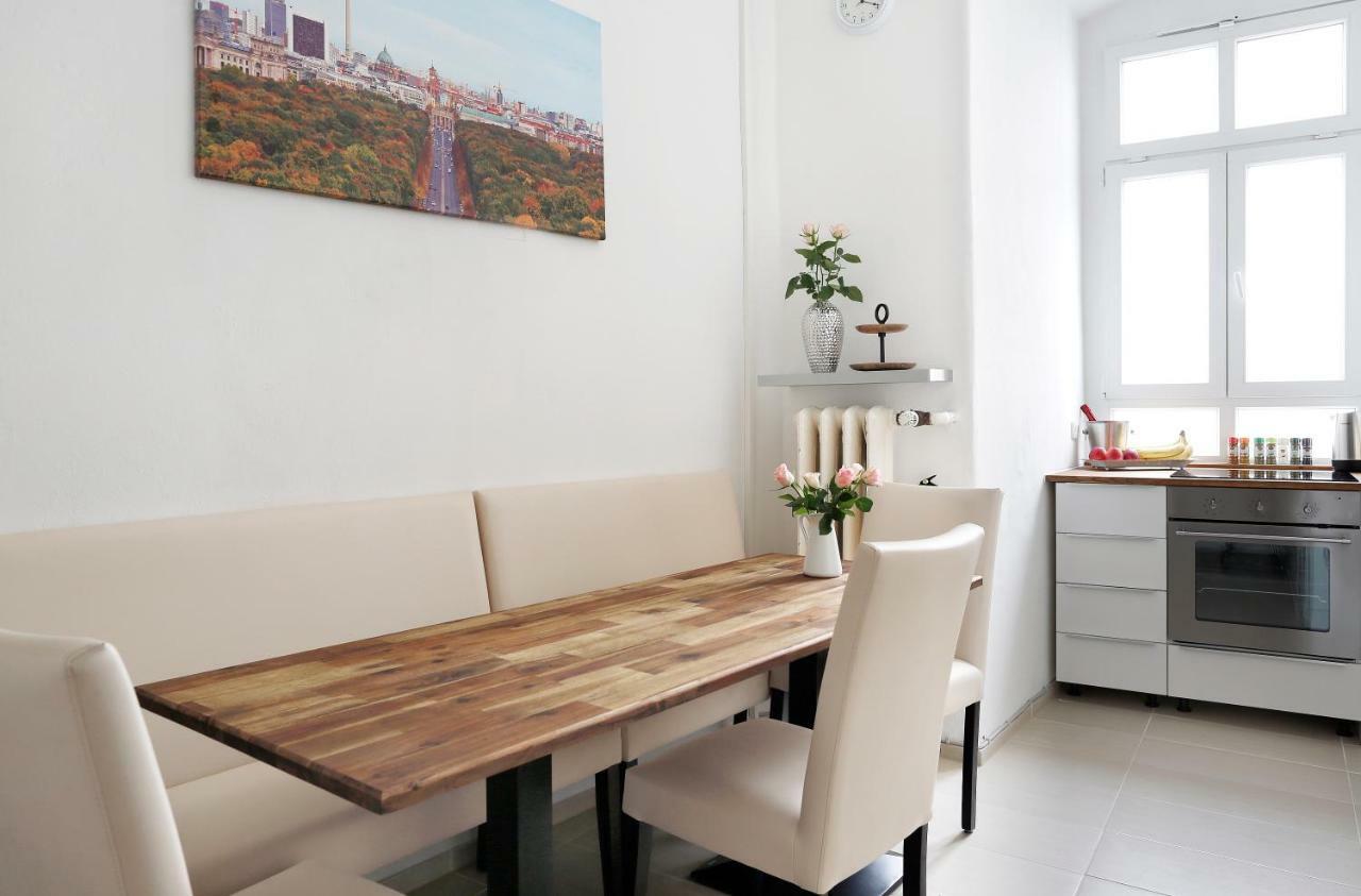 Droy By Rockchair Apartments L Superhost Status L 2 Bedroom Boxspringbeds Next To Center "Kurfuerstendamm" - Cozy Family & Business Flair Welcomes You! 베를린 외부 사진